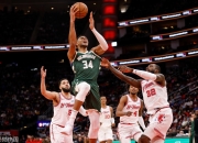 米兰体育-雄鹿胜国王，字母哥表现抢眼贡献32分