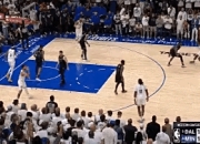 米兰体育入口-独行侠关键时刻失误，被逆转