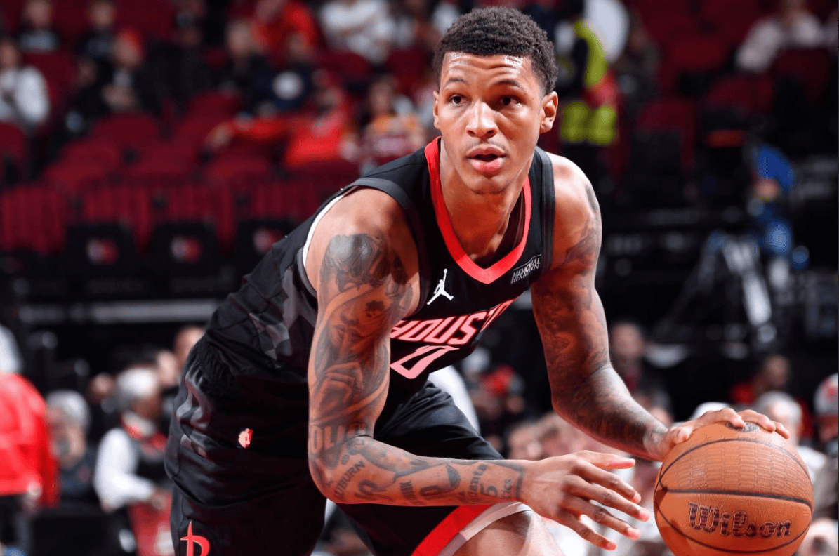 火箭客场击败开拓者，状态火热