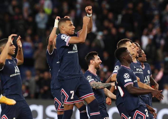 包含里昂将在比赛中与巴黎圣日耳曼进行激烈对决的词条