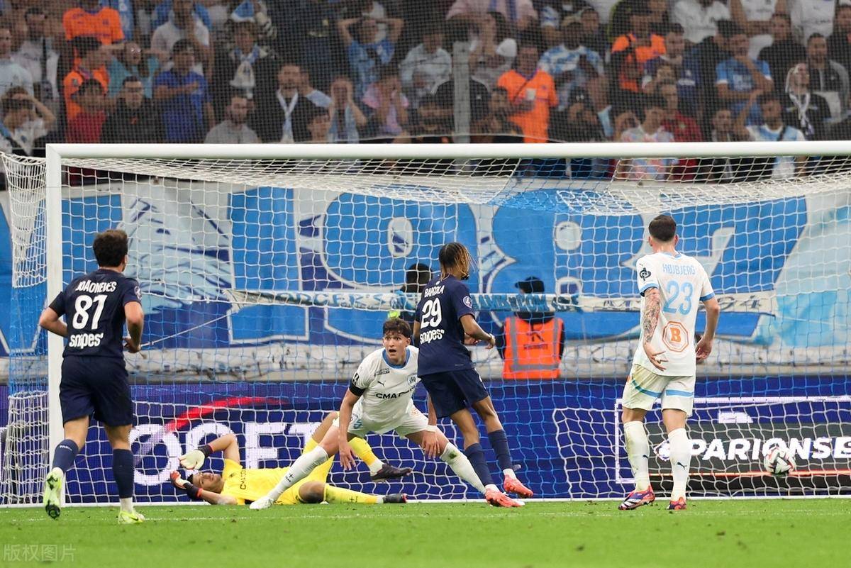 马赛主场大胜，晋级下一轮欧冠比赛