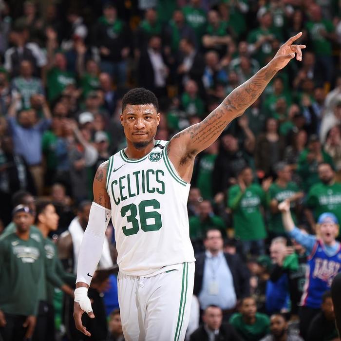 雄鹿主场险胜绿衫军，赛季第二胜