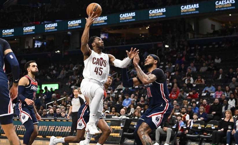 猛龙力克骑士，保持不败战绩