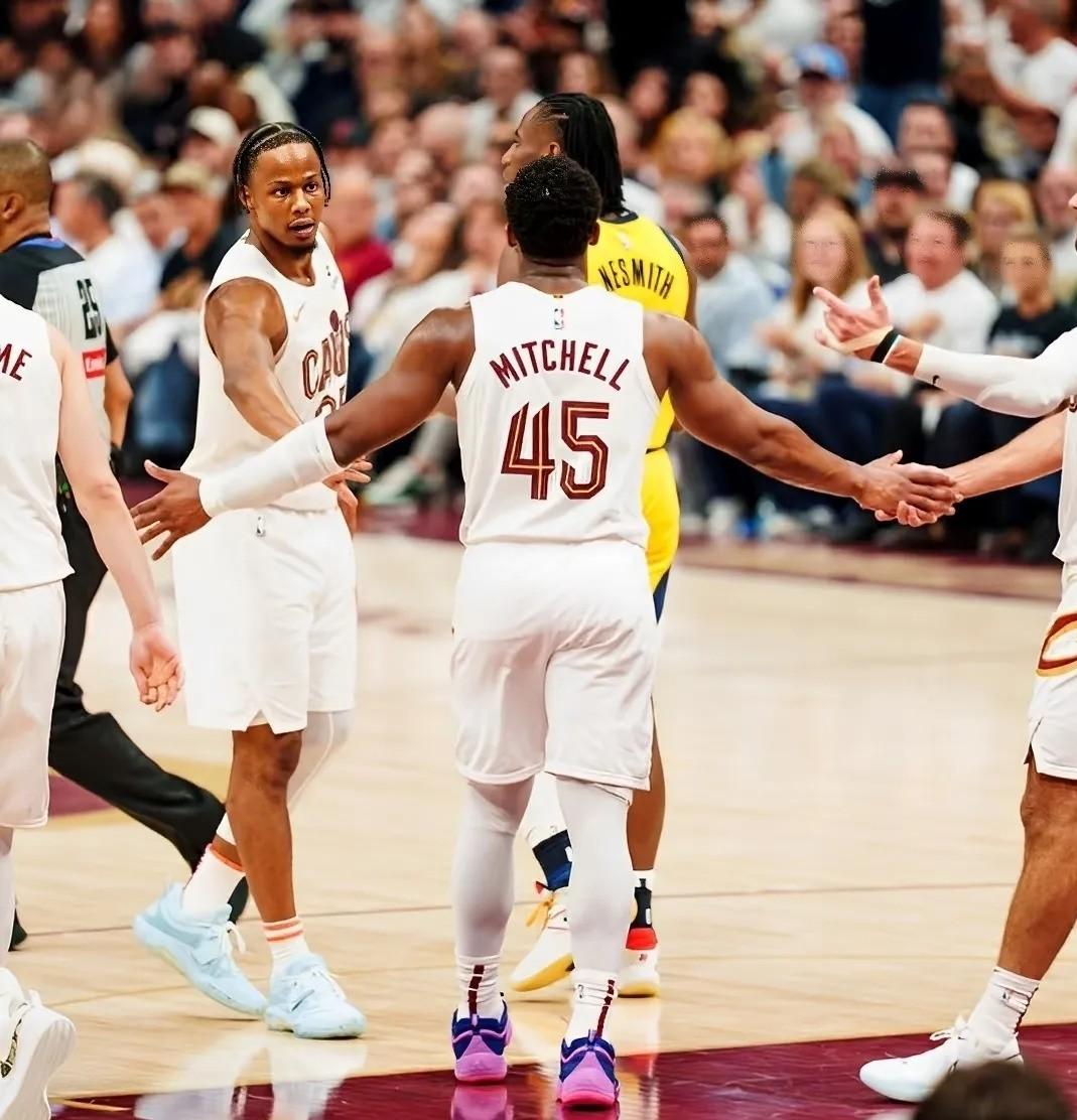 步行者主场擒马刺，实现两连胜