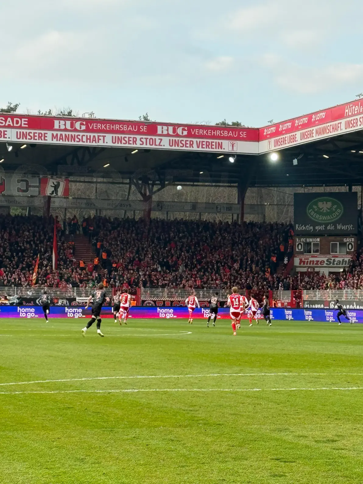 拜仁慕尼黑客胜柏林赫塔，继续德甲榜首